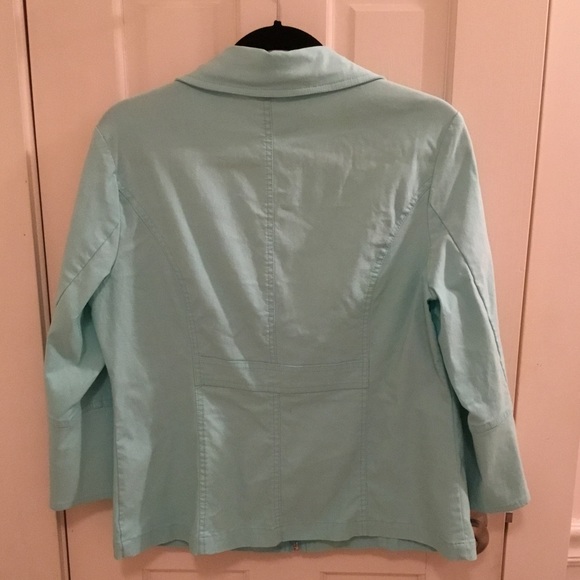 Cute mint green jacket - Picture 2 of 3